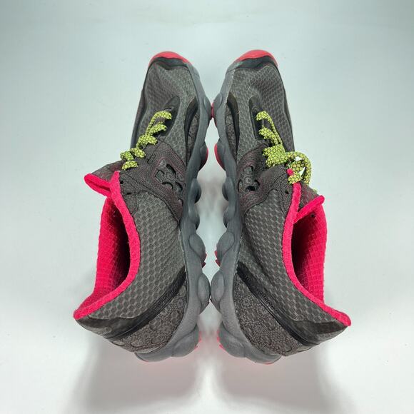 New Balance Minimus Dark Gray Trail Running Shoes WT1010GP Women's Size 8.5 - Picture 7 of 9